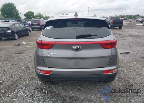 2017 Kia Sportage Lx z USA, uszkodzony, nr VIN KNDPMCAC0H7103628